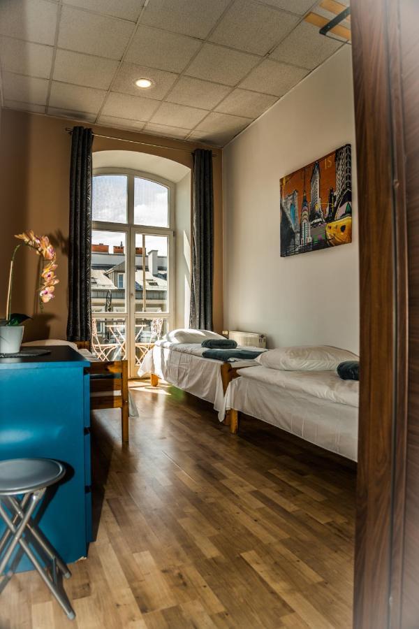 Hostel Pod Baszta Lublin Luaran gambar
